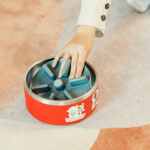 custom dog food bowls for your brand
