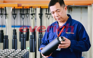 How Do We Ensure Consistent Quality Across Every Batch of Drinking Bottle Wholesale?